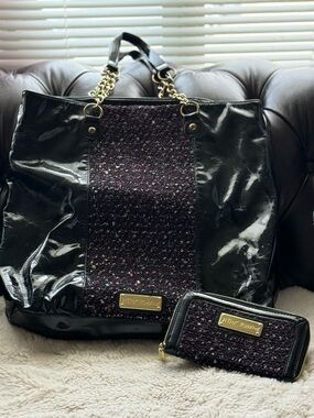 Betsey Johnson Vintage - 2 Pieces Tote and Wallet Patent Tweed *Bag Callouts